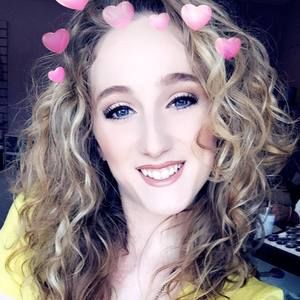 Meet your Posher, Molly